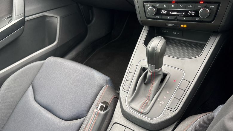 SEAT Ibiza 1.0 TSI 110 FR 5dr DSG Petrol Hatchback